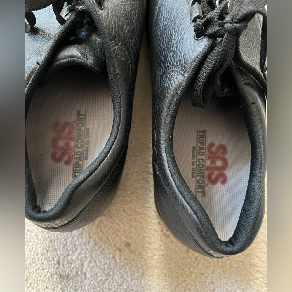 SAS brand work shoes. - Picture 2 of 7